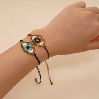 Bracelet perle japonaise plate oeil bleu